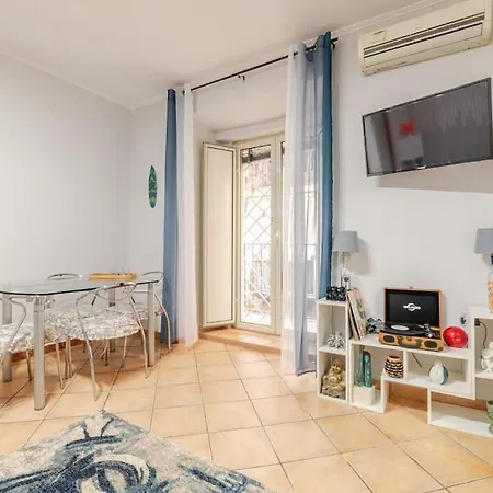 Nfa Nikyfigurellapartament Apartmán