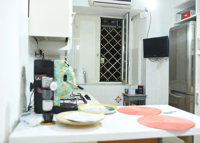 Nfa Nikyfigurellapartament * Napoli